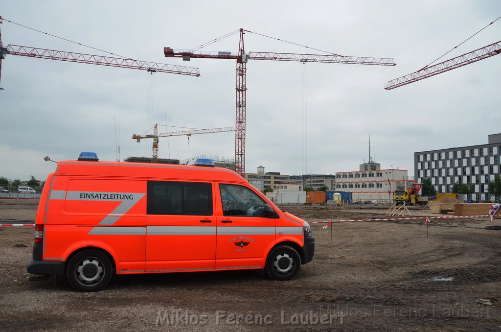 Erster Spatenstich Neues Feuerwehrzentrum Koeln Kalk Gummersbacherstr P157.JPG - Miklos Laubert